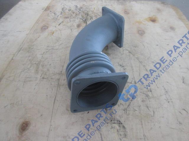 Реальная фотография труба выхлопная передняя часть  изогнутая с квадратными фланцами faw j6  ( с 2016 года)