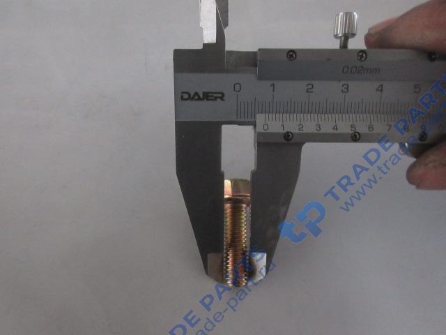 Реальная фотография болт форсунки охлаждения поршня в сборе с шайбой и кольцом двигателя deutz wp6g (01151569 + 01177981