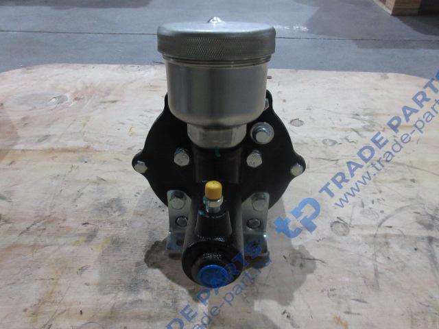 Реальная фотография цилиндр тормозной главный doosan disd200n oem