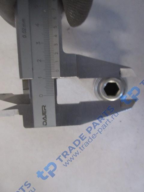 Реальная фотография штуцер прямой ng12 m14x1,5/sv246nx sitrak mc11/mc13
