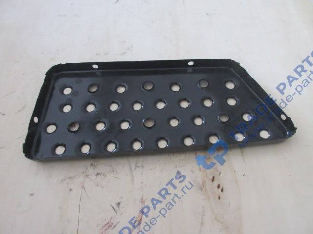 Реальная фотография подножка f2000 левая (ступень средняя)