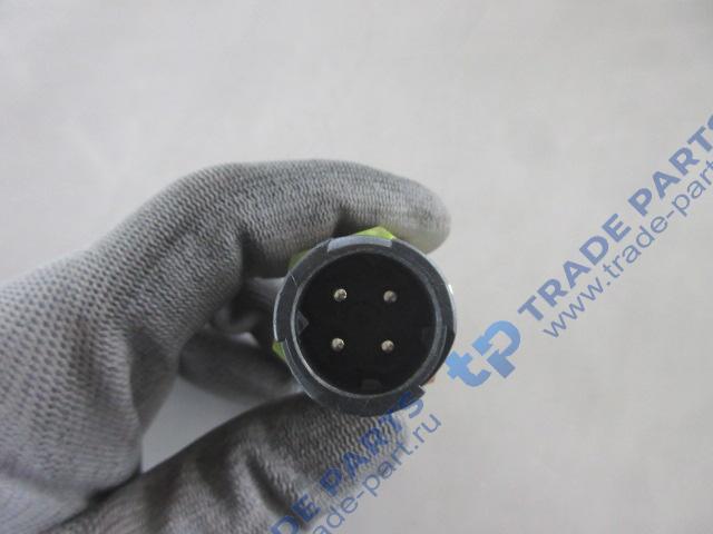 Реальная фотография датчик скорости спидометра howo a7 wg2209280010
