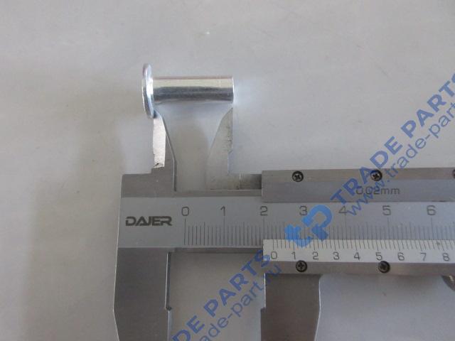 Реальная фотография заклепка d=8 l=22