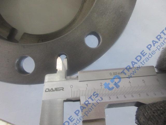 Реальная фотография крышка подшипника редуктора zl40.2.1-6 xcmg