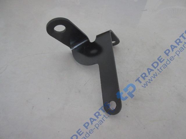 Реальная фотография кронштейн правого хомута для крепления промежуточного воздухопровода faw j6 e5 качество о