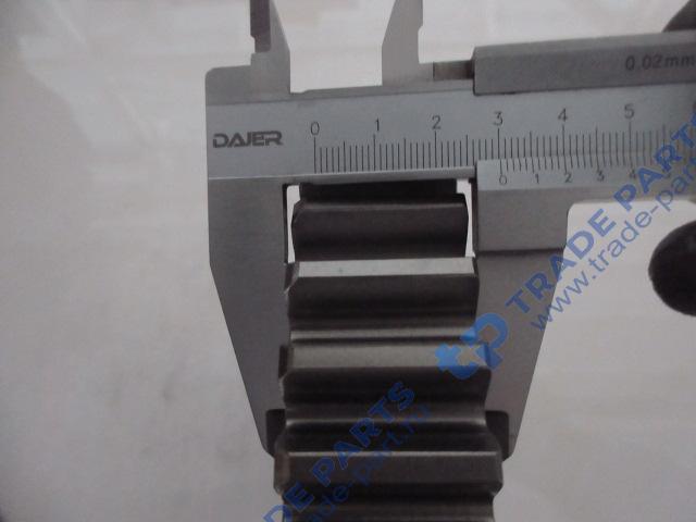 Реальная фотография шестерня задней передачи вторичного вала кпп fuller