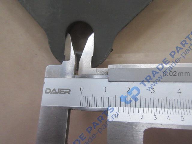 Реальная фотография кронштейн рессоры передний левый howo t5g / sitrak c7h качество о