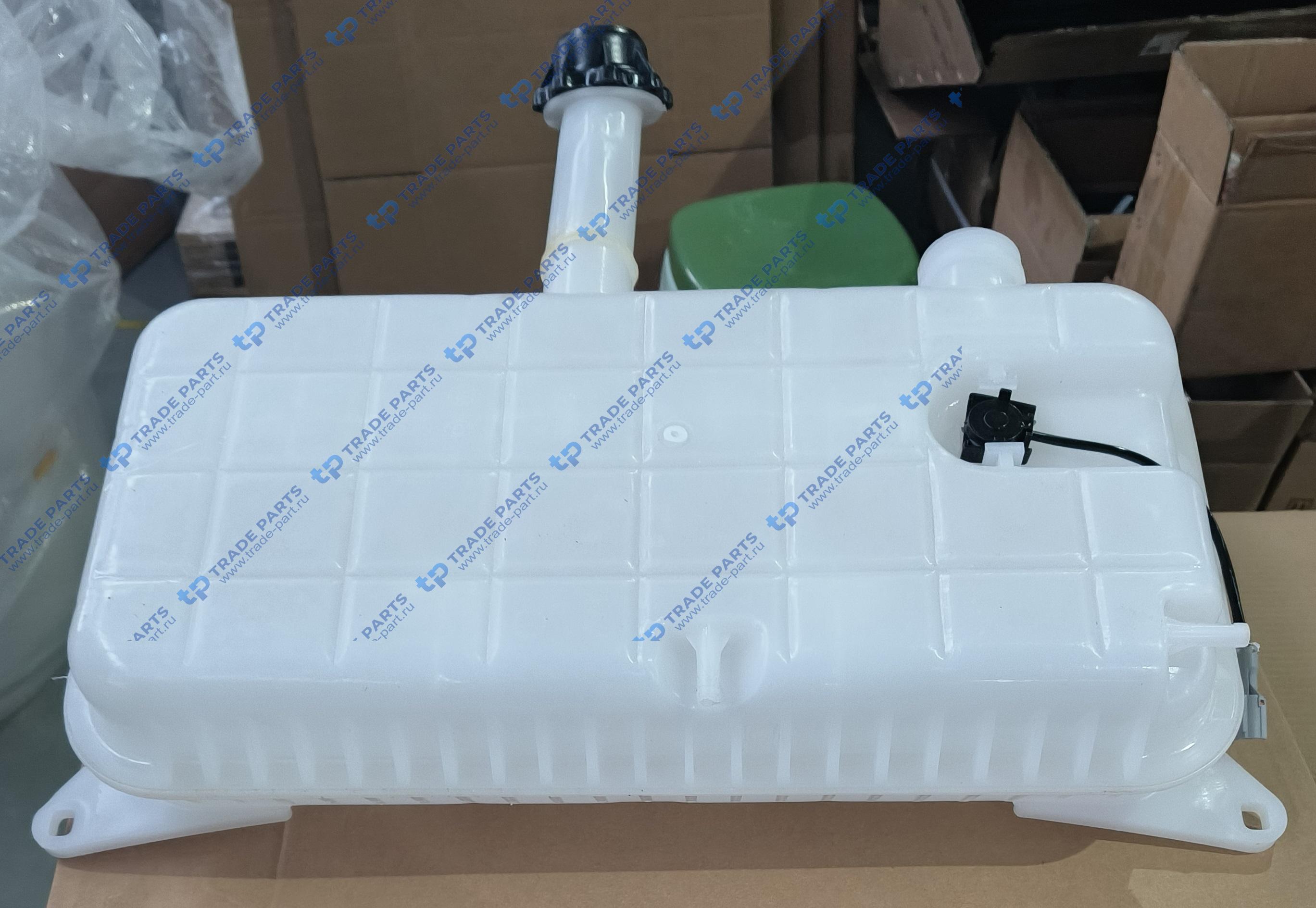 Бачок расширительный (под капот)