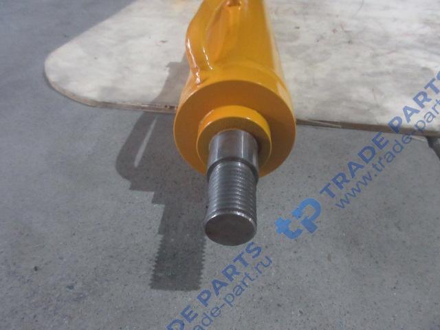 Реальная фотография гидроцилиндр 020130000 для грейдера py160m xcmg