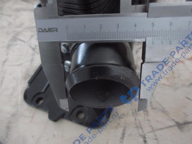 Реальная фотография радиатор масляный yc6j125-t300,yc6j125-t302