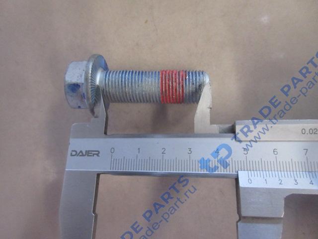 Реальная фотография болт m16x1,5x50 крепления редуктора sitrak/man