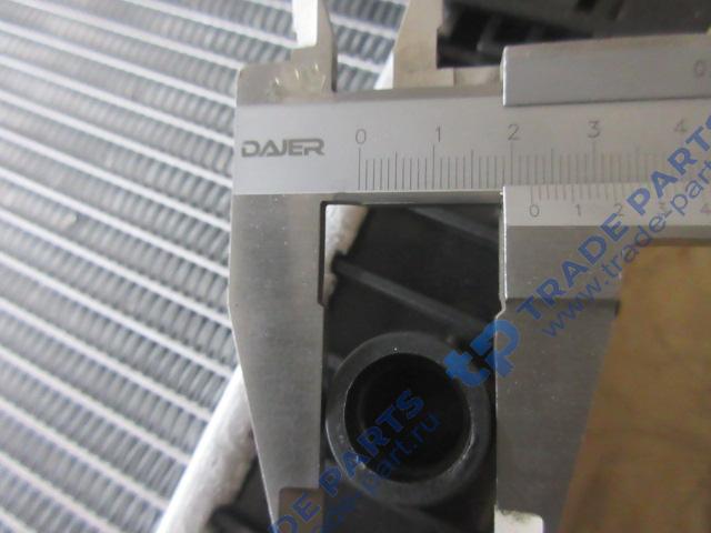 Реальная фотография радиатор системы охлаждения sitrak c7h max wg9x25530011