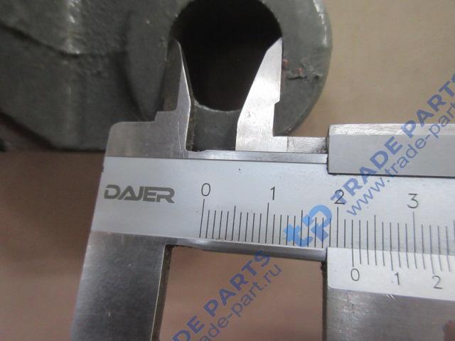 Реальная фотография кронштейн sitrak howo переднего стабилизатора задний