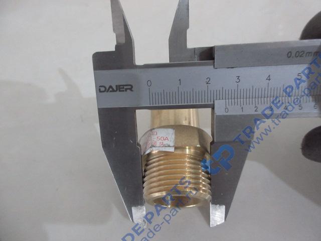 Реальная фотография штуцер системы охлаждения обратный faw