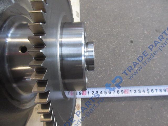 Реальная фотография коленвал с шестерней j7 4180