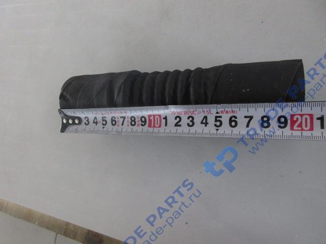 Реальная фотография патрубок водяного насоса yc6108 (помпа-теплообменник) 1640h-1013008b