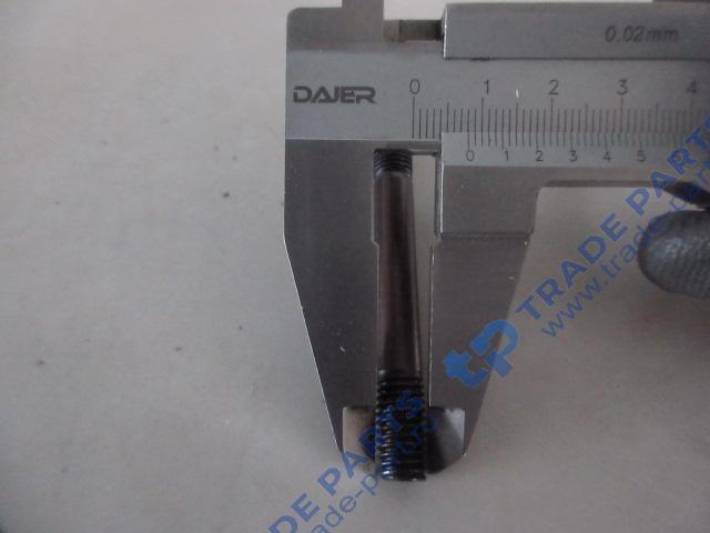 Реальная фотография шпилька м8х76 в крышку термостатов faw качество о