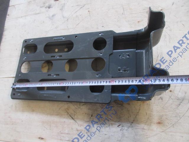 Реальная фотография блок кронштейна заднего крыла sitrak c7h