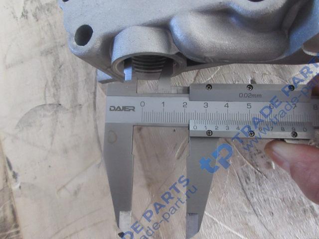 Реальная фотография головка масляного фильтра (кронштейн масляного фильтра)