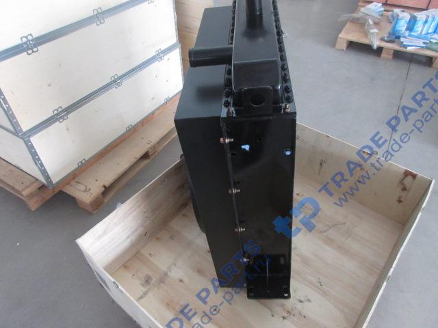 Реальная фотография радиатор водомасляный 700*805*110 d=60 (нижн.) d=45 (верх.) с диффузором