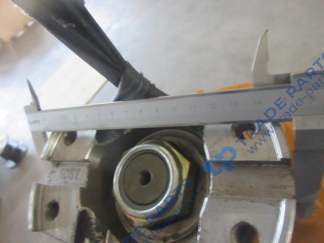 Реальная фотография редуктор моста задний 41 шлиц, передат. число 37/8 lg953/953n (против часовой)