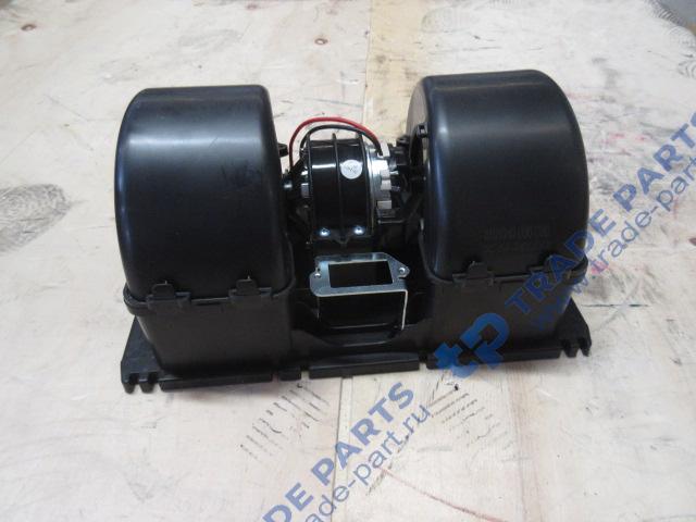 Реальная фотография электродвигатель отопителя sitrak c7h max