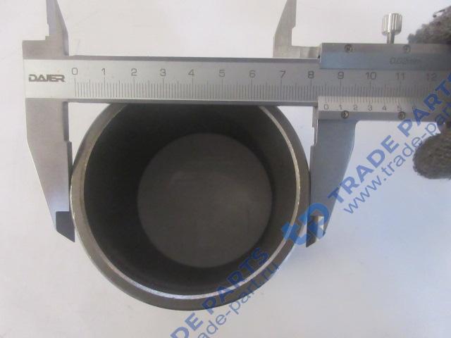 Реальная фотография промежуточная втулка подшипника ведущей шестерни faw j6 3250