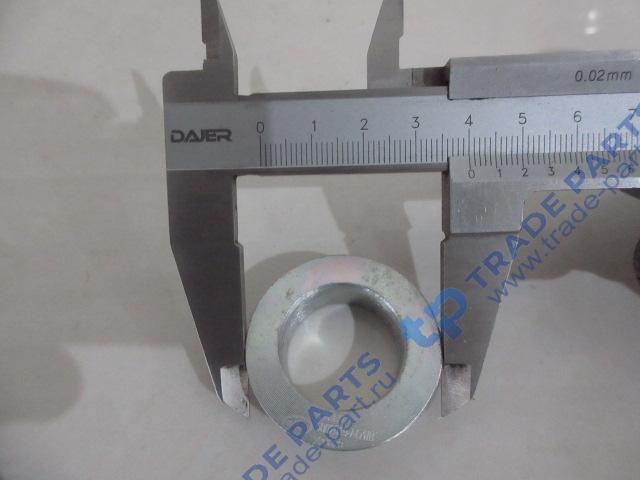 Реальная фотография втулка крепления цилиндра кабины верхняя (малая) faw j6 качество о