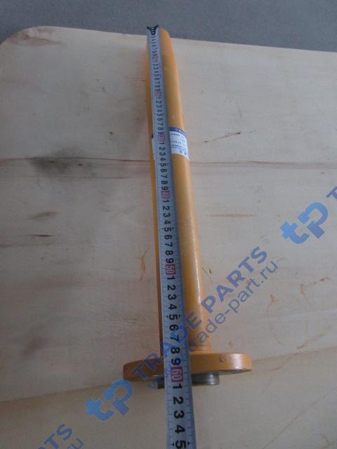 Реальная фотография вал натяжения гусеницы 16y-40-11200