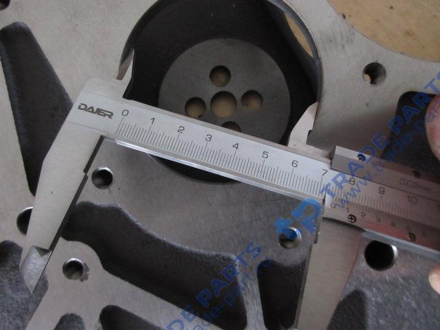 Реальная фотография кожух шестерен распределения под wd10 g220e23