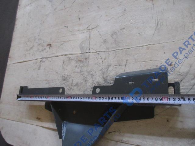 Реальная фотография кронштейн бампера правый sitrak c7h