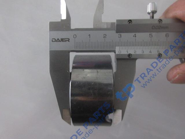 Реальная фотография втулка упорная вала первой передачи 3030900138