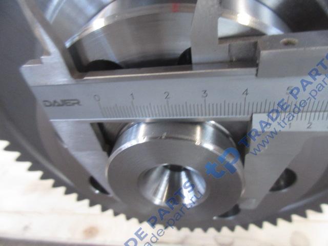 Реальная фотография коленвал с шестерней j7 4180
