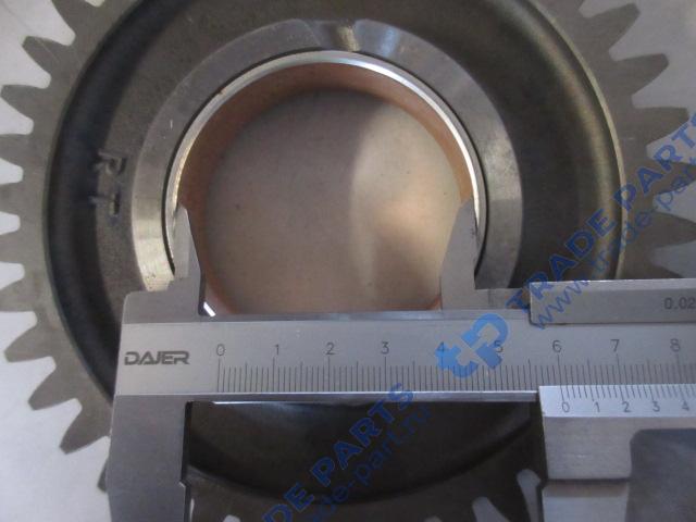 Реальная фотография шестерня промежуточная распредвала sitrak mc11/mc13