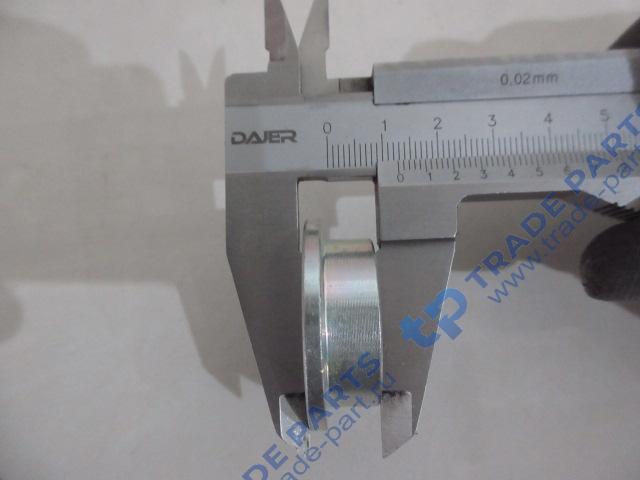 Реальная фотография втулка крепления цилиндра кабины верхняя (малая) faw j6 качество о