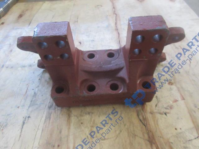 Реальная фотография кронштейн среднего моста реактивной штанги faw j6 качество о