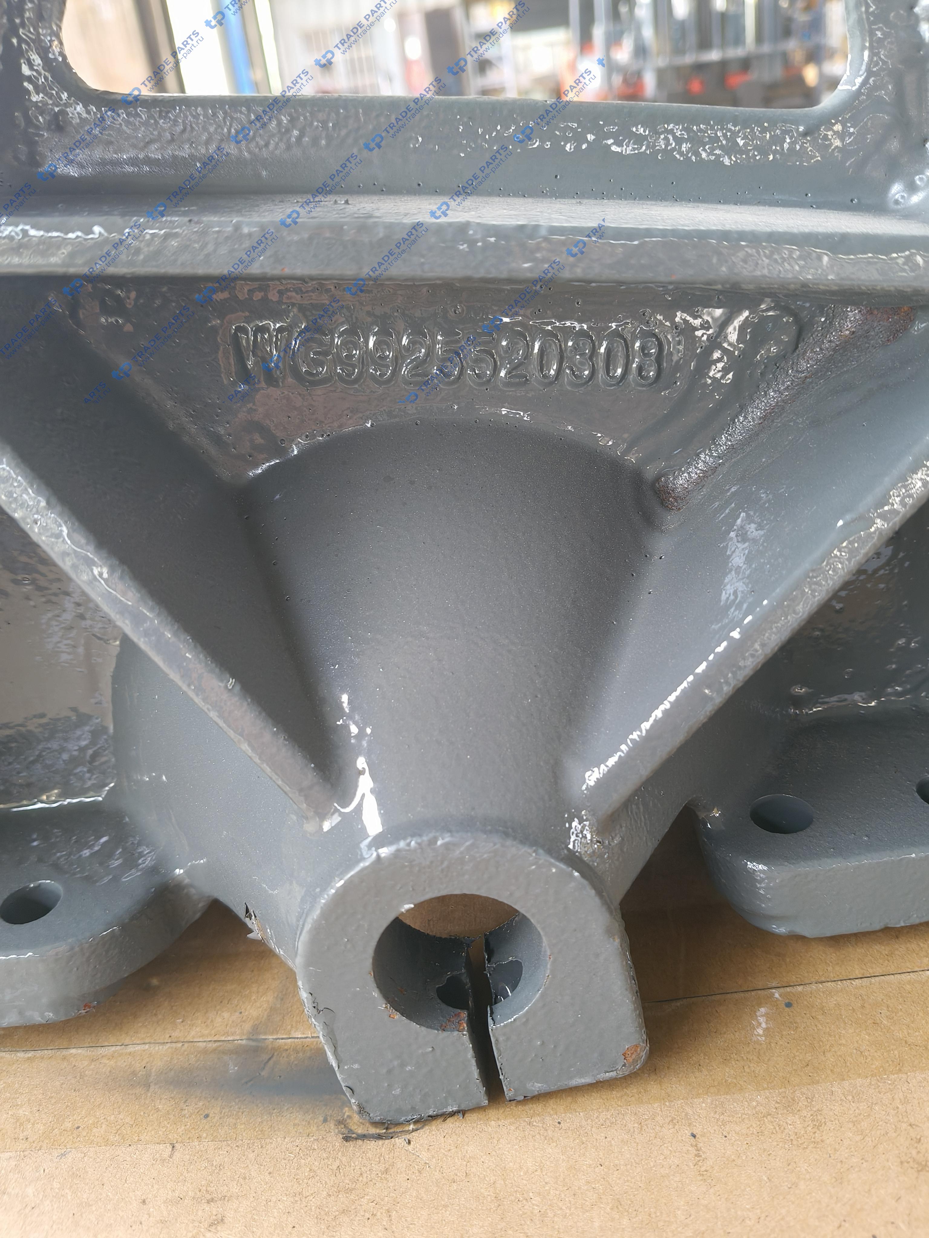 Реальная фотография кронштейн задний правый передней рессоры для самосвалов sitrak и howo