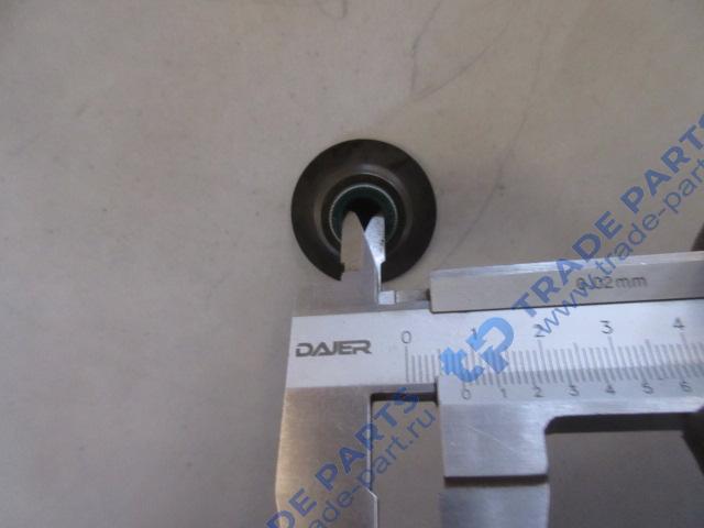 Реальная фотография сальник впускного клапана нижняя sitrak mc11/mc13 качество о