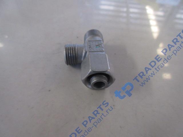 Реальная фотография штуцер топл. трубки т-образный sitrak