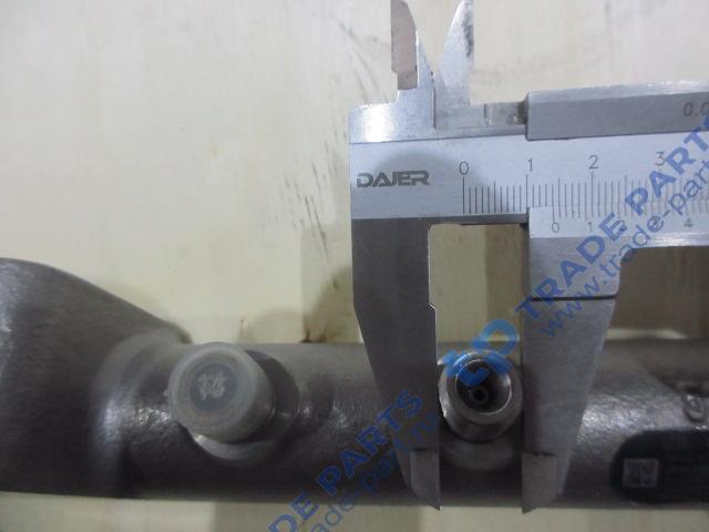 Реальная фотография топливная рампа howo t5g