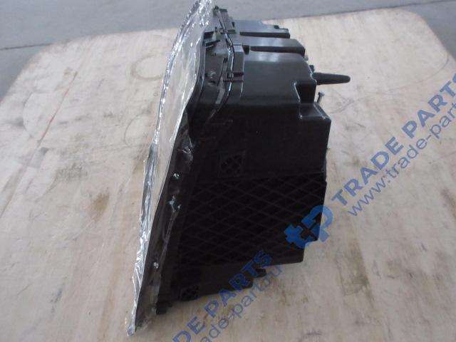 Реальная фотография фара передняя левая x3000/x5000 тягач